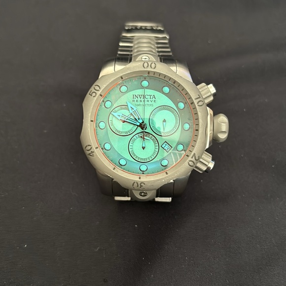 COLOR CHANGING VENOM - Picture 3 of 6